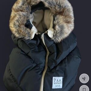 7 A.M. Enfant Black Puffer Car Seat Cover